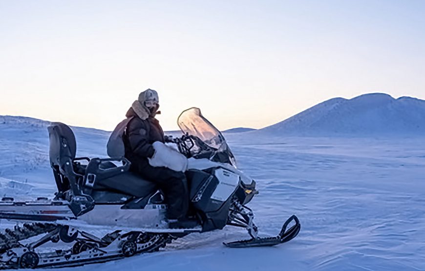 COMBINED DOG SLED AND SNOWMOBILE TOUR